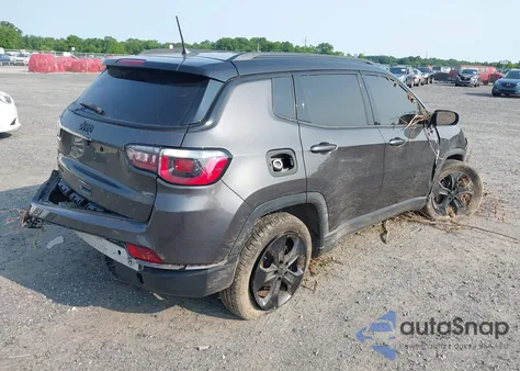 2018 Jeep Compass Altitude 4X4 from USA, damaged, VIN 3C4NJDBB0JT395844